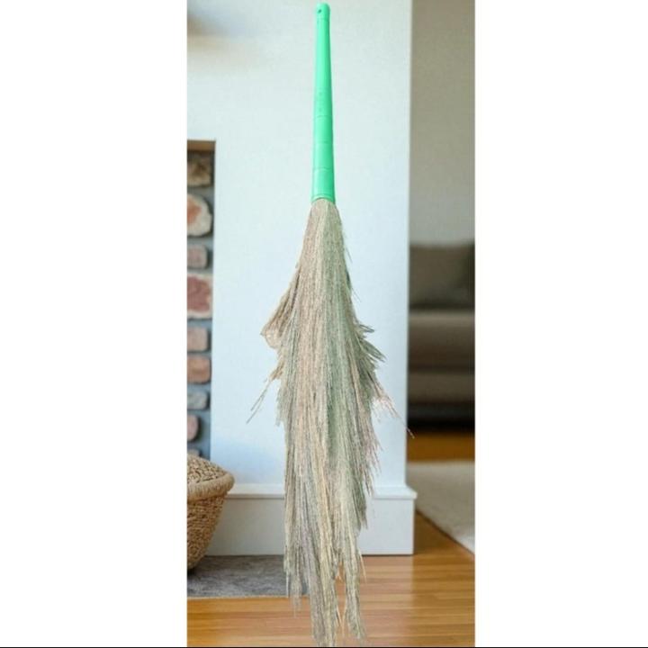 555 Super Soft Hill Grass Broom with Durable Yellow Handle
