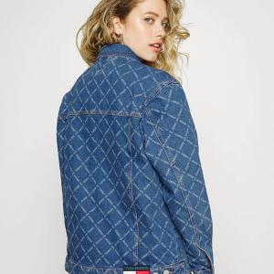 Hobnobs The Nobbly Biscuit